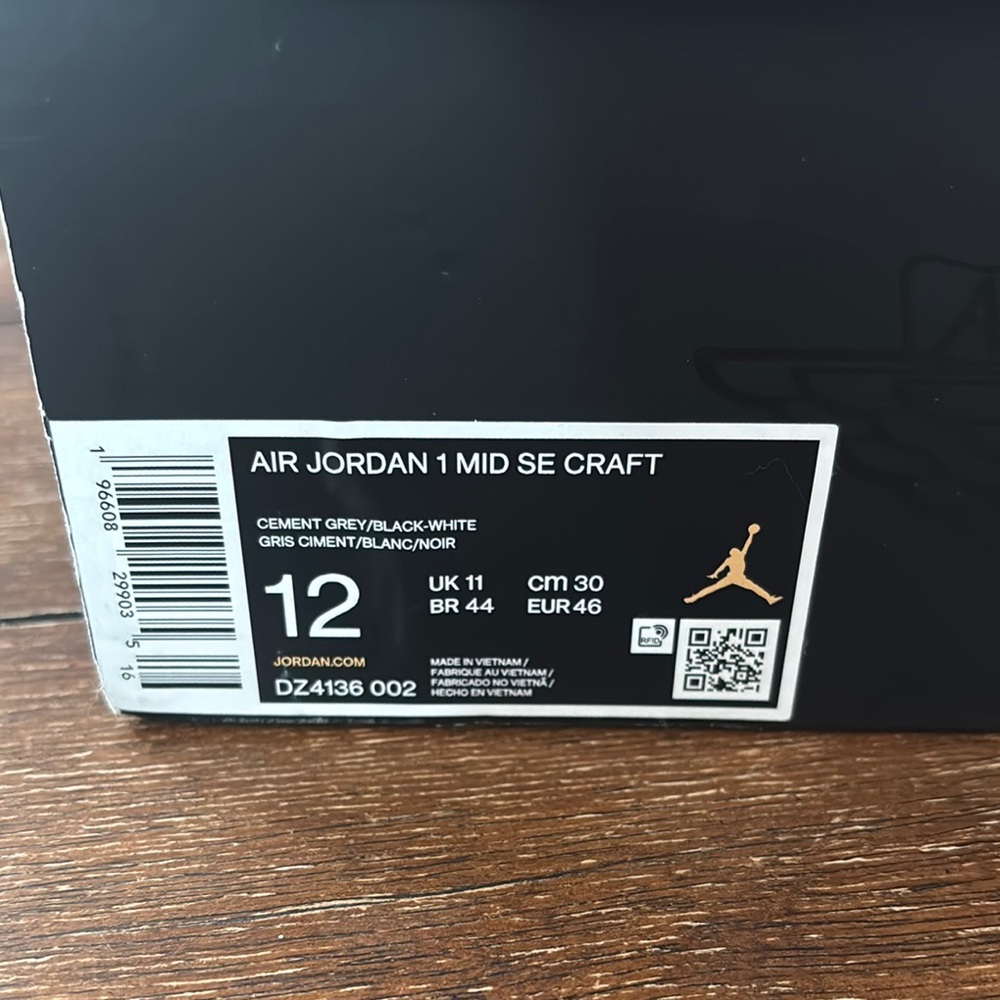 Air Jordan 1 Mid SE Craft Sneakers